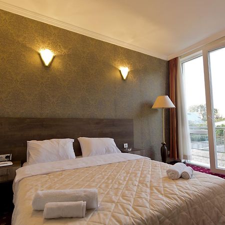 Orange Hotel Gonio Ngoại thất bức ảnh