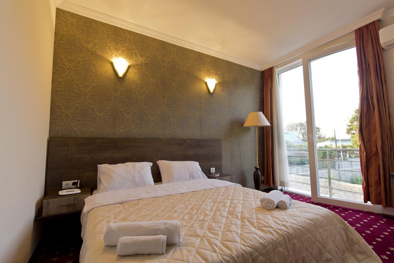 Orange Hotel Gonio Ngoại thất bức ảnh