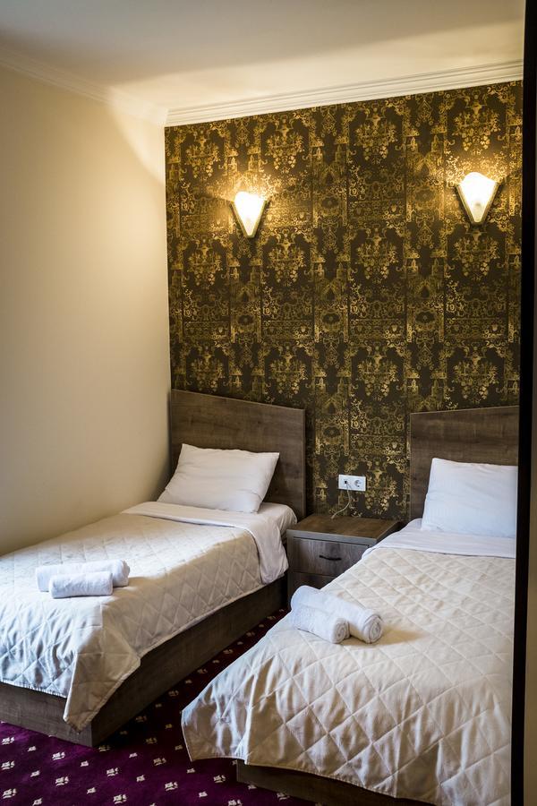 Orange Hotel Gonio Ngoại thất bức ảnh