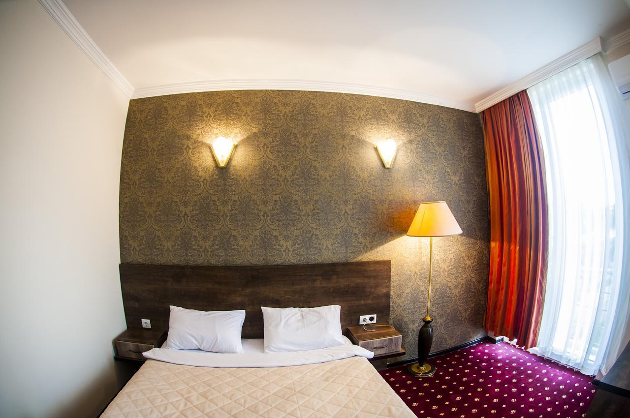 Orange Hotel Gonio Ngoại thất bức ảnh
