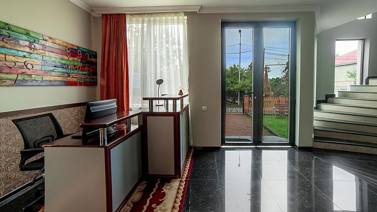 Orange Hotel Gonio Ngoại thất bức ảnh