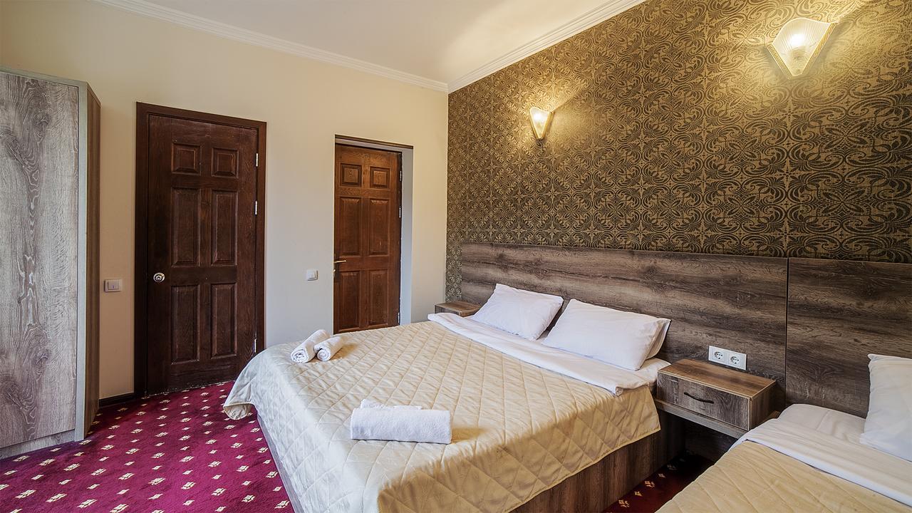 Orange Hotel Gonio Ngoại thất bức ảnh