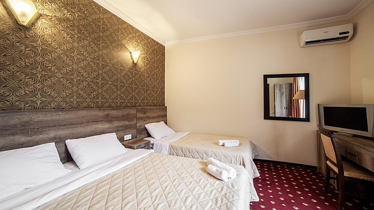 Orange Hotel Gonio Ngoại thất bức ảnh