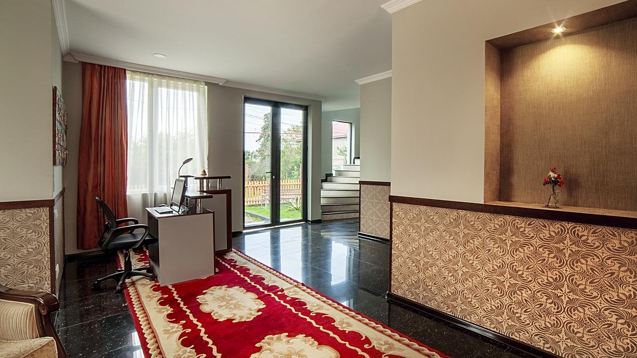 Orange Hotel Gonio Ngoại thất bức ảnh