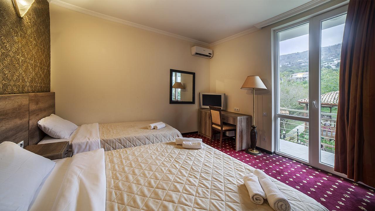 Orange Hotel Gonio Ngoại thất bức ảnh