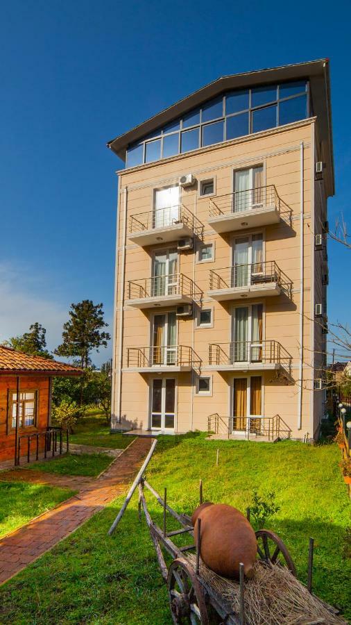 Orange Hotel Gonio Ngoại thất bức ảnh